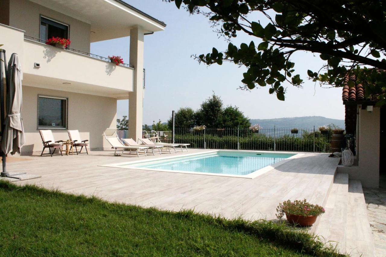 L'Alba Di Langa Hotel Narzole Kültér fotó